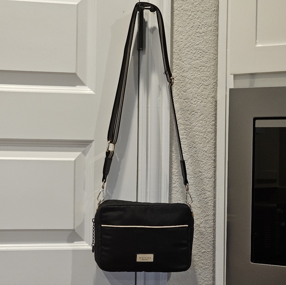 Gucci Nylon Black Zip Clutch w/Sherry Line Crossbody Strap Added NWOT - Picture 7 of 15